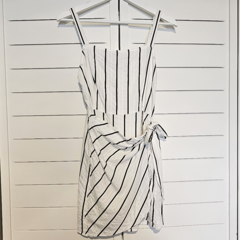 Moon River Striped Wrap Dress Size S
